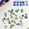 ZESTAW DO ROBIENIA BRANSOLETEK CHARMS ZAWIESZKI STITCH